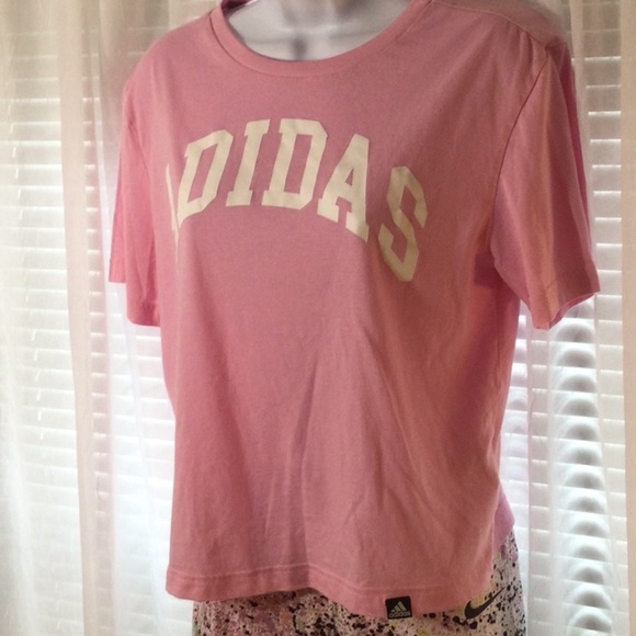 Light Pink Adidas Graphic Tee Size M - Picture 2 of 8